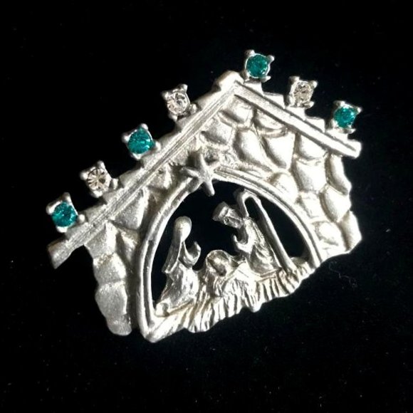 Unbranded Jewelry - Silver-Tone Nativity Scene Brooch